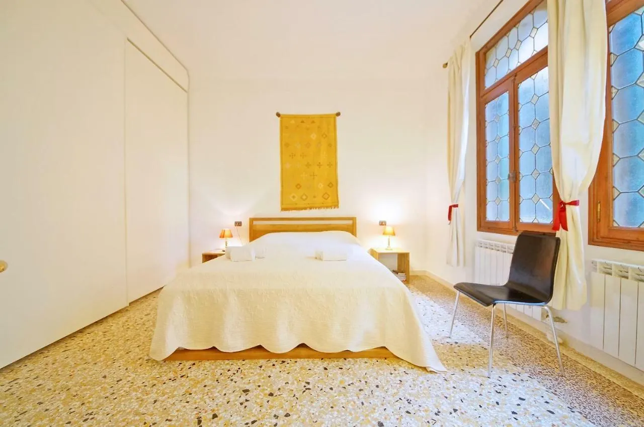 ונציה Dolcevita Apartments N 331